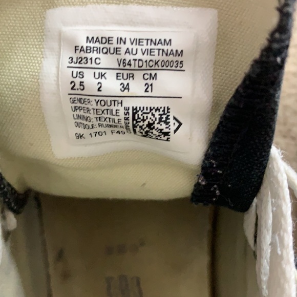 Girls converse high tops - Picture 4 of 9